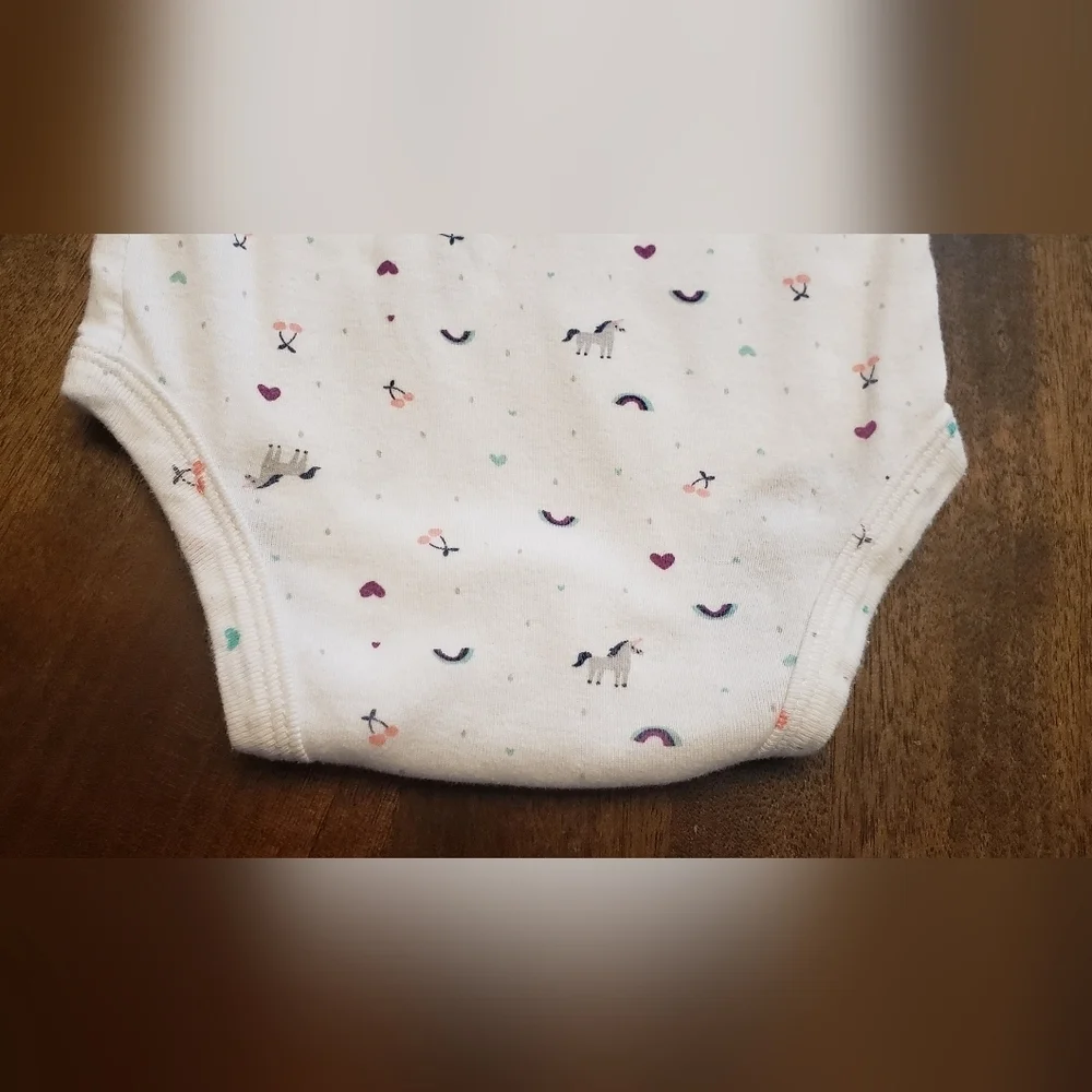 Carter's White Unicorn Print Baby Onesie Size 12 Months